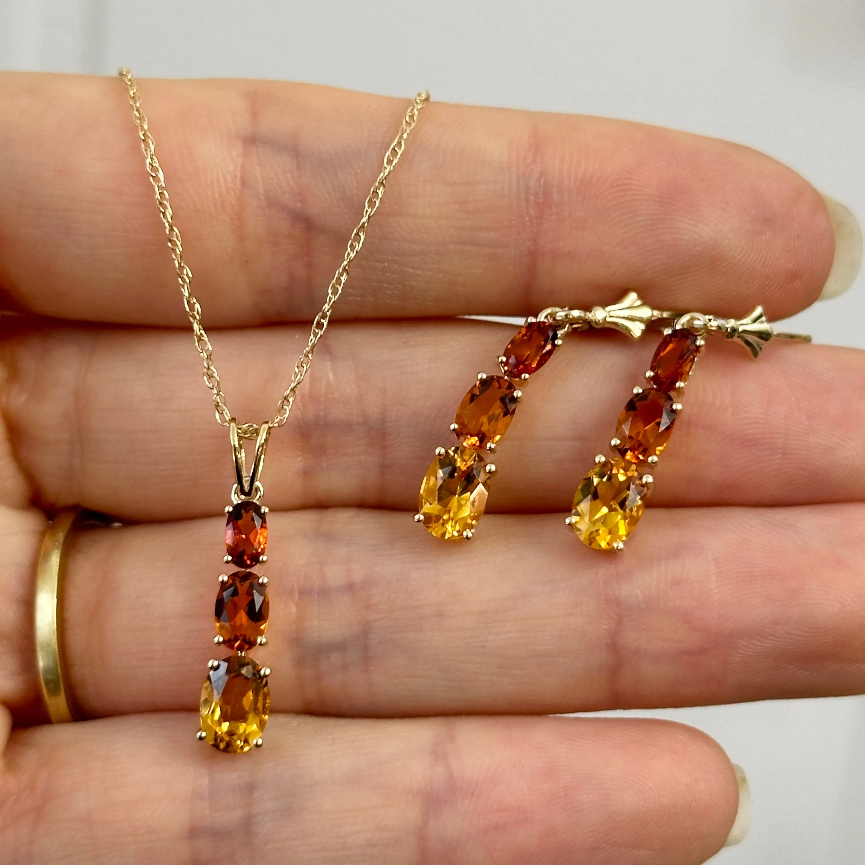 14KT Yellow Gold Citrine Dangle Lever Back Earrings