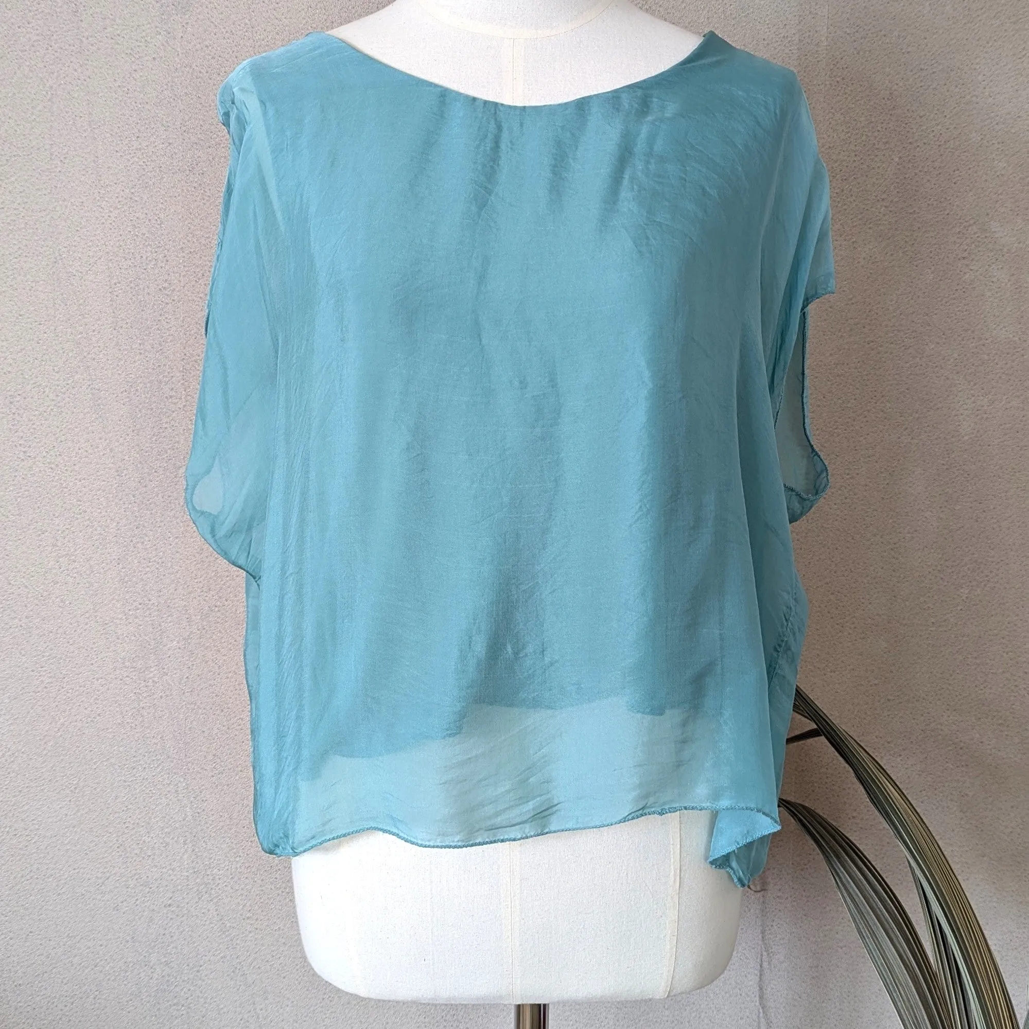 Boxy silk top (S-M)