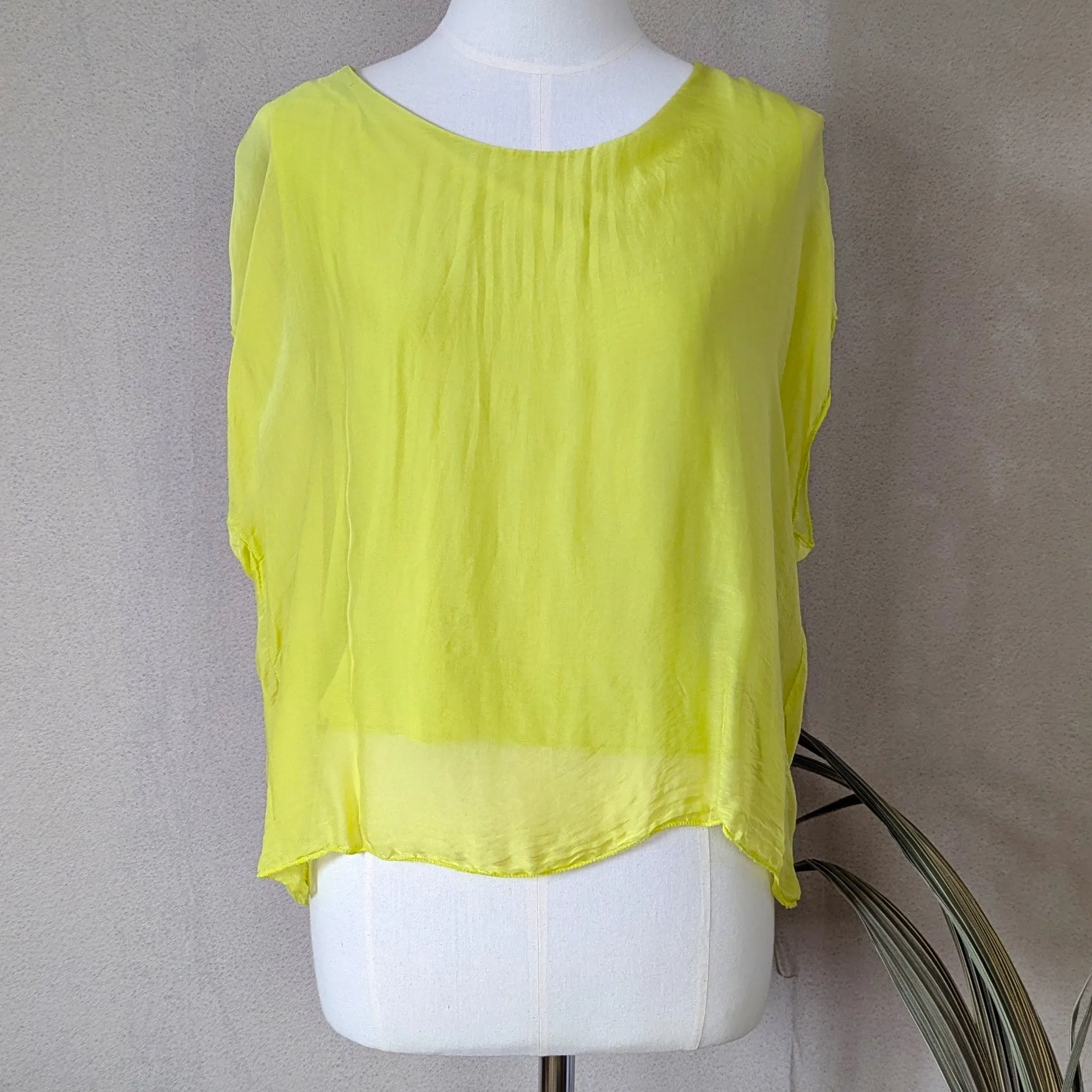 Boxy silk top (S-M)