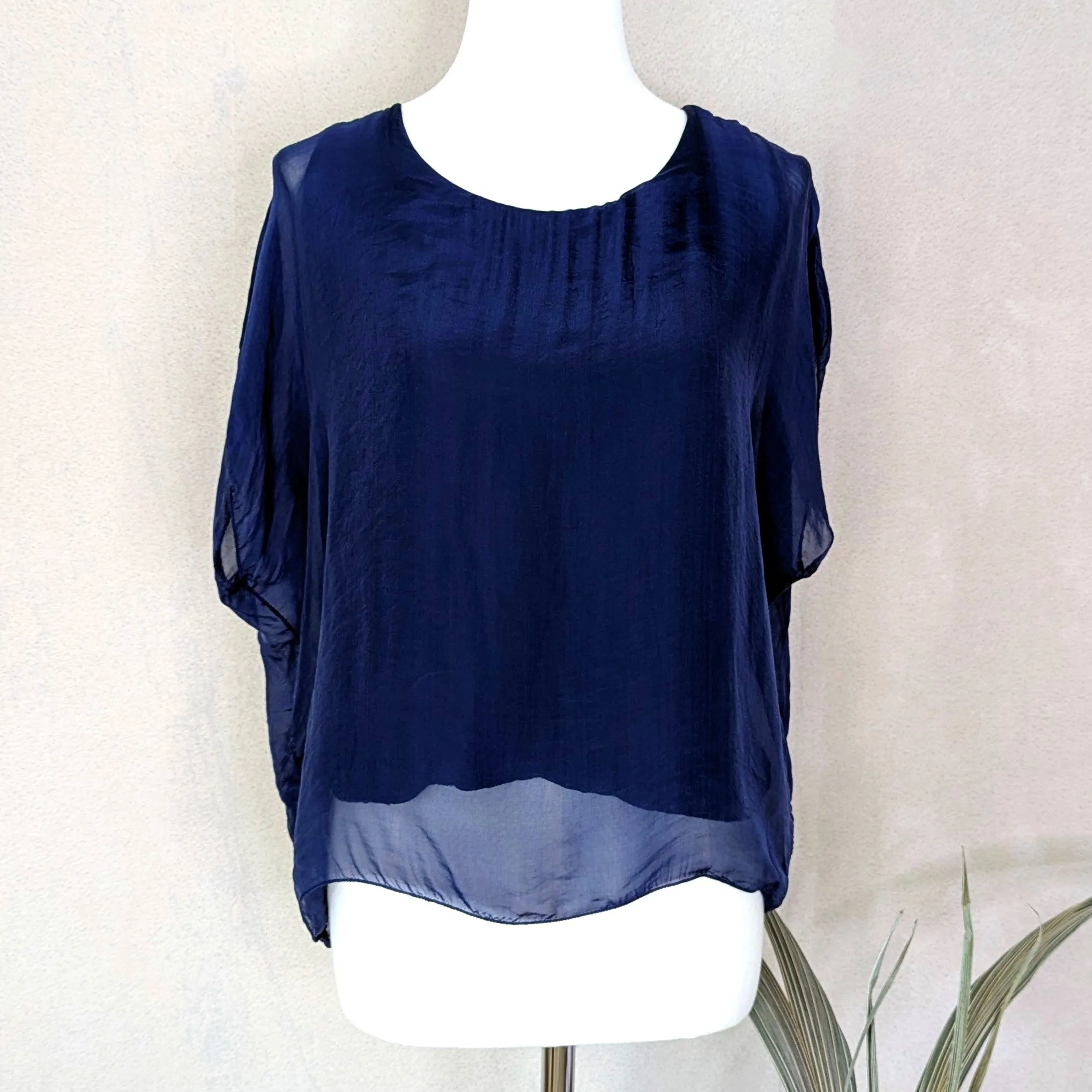 Boxy silk top (S-M)