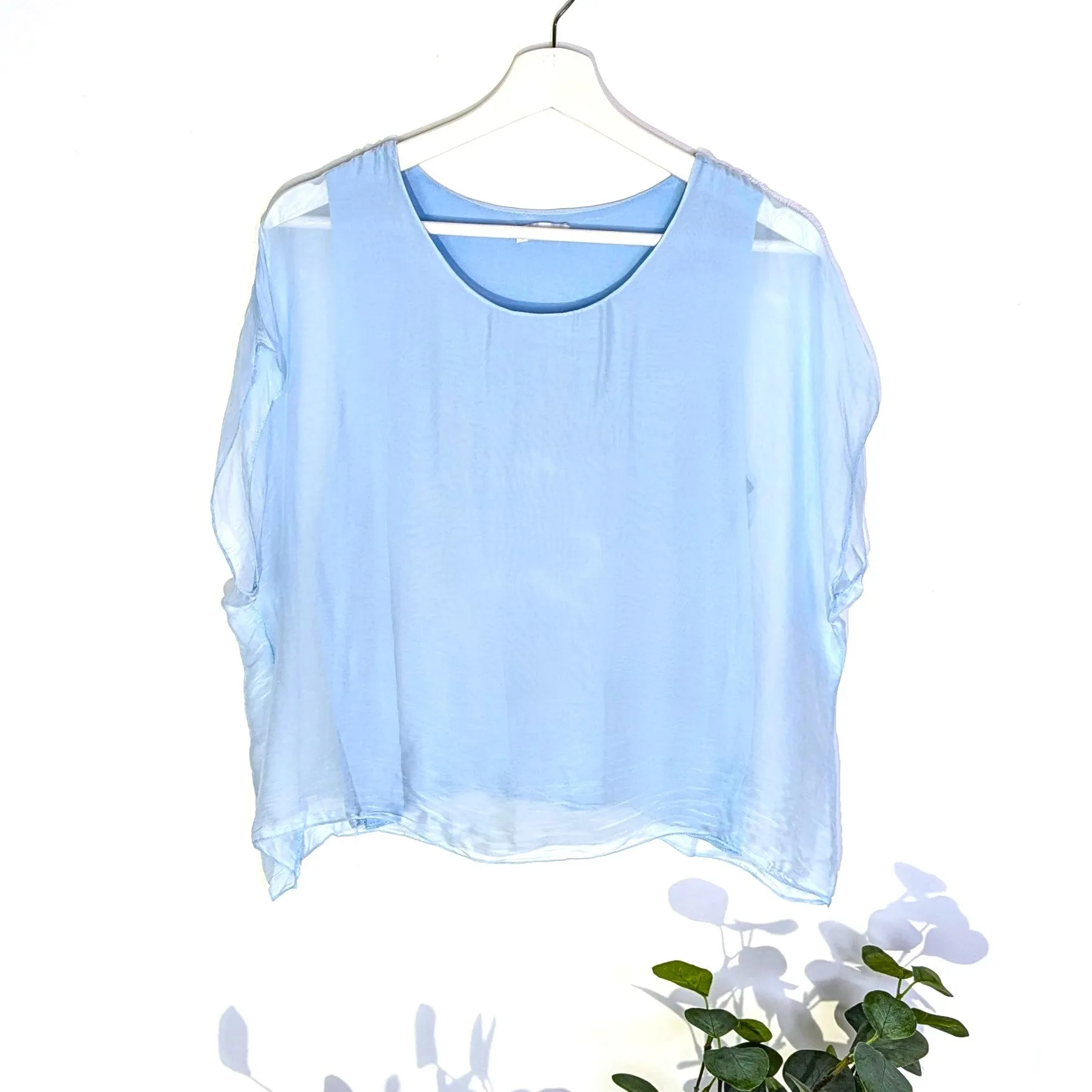 Boxy silk top (S-M)