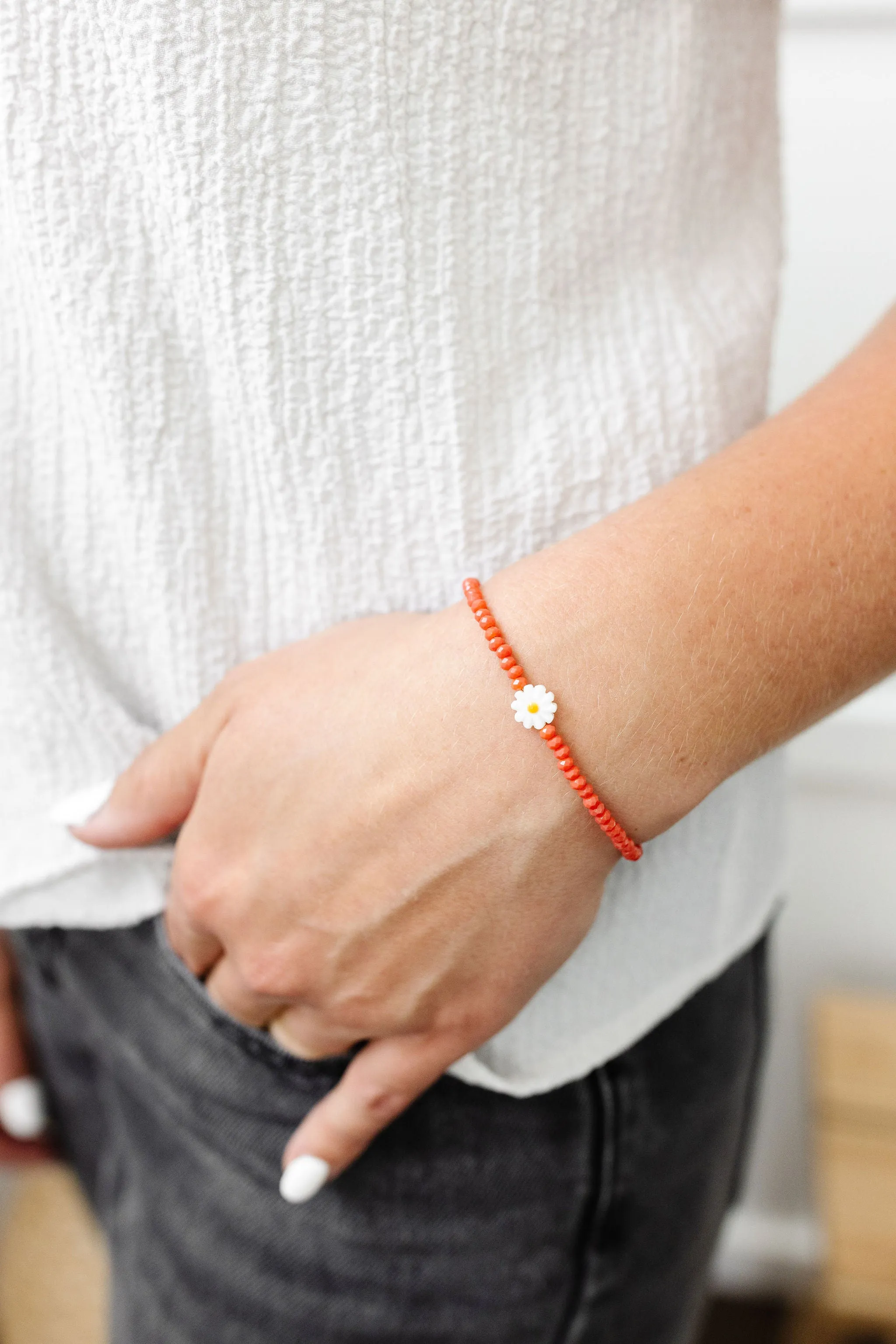 Daisy Adult Bracelet (Coral 4MM Beads)