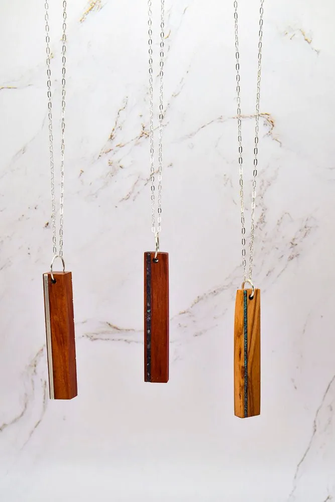 Drop Stone Inlay Bar Necklace