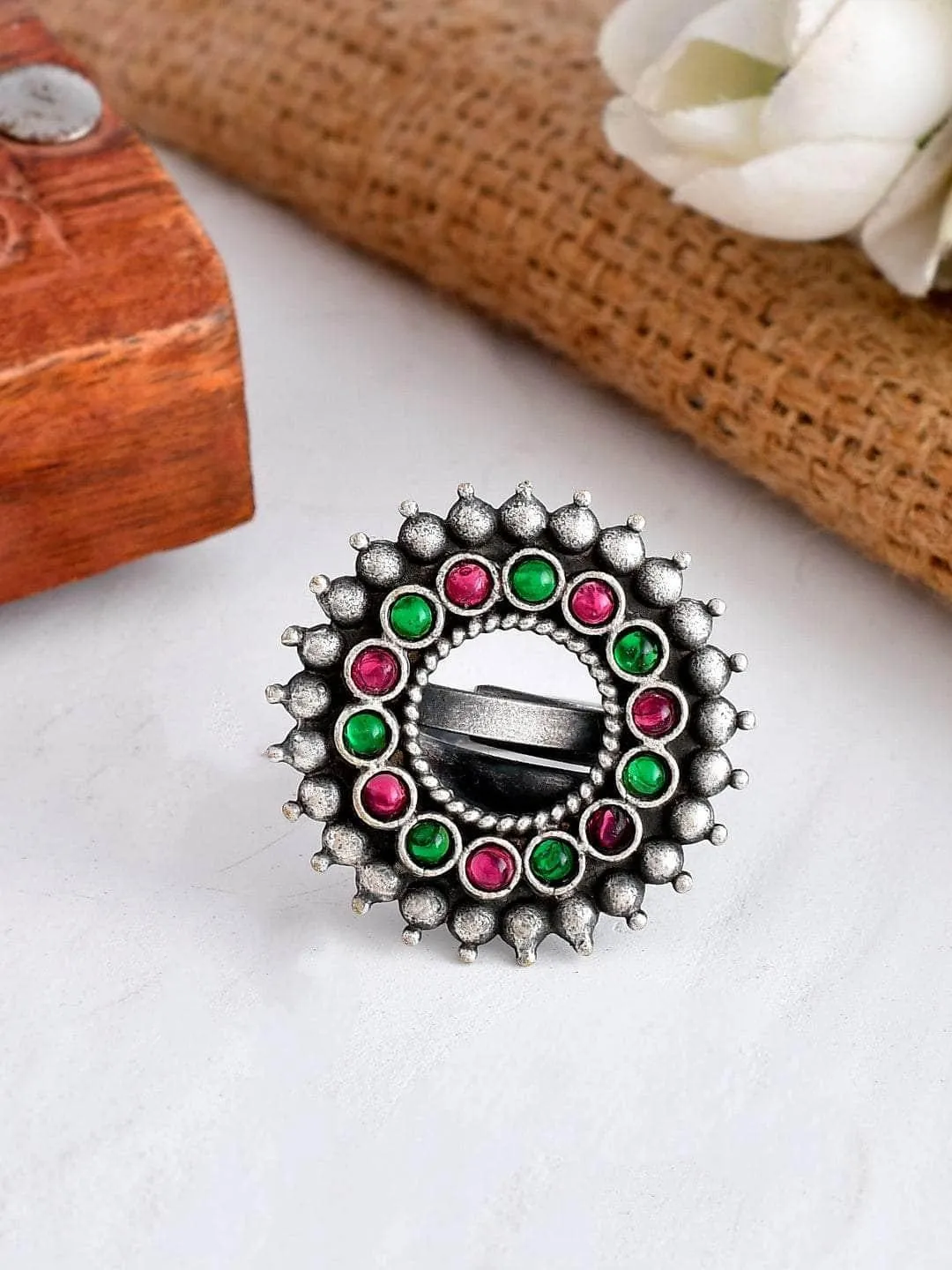 Oxidized Varthulah Ring Magenta And Green